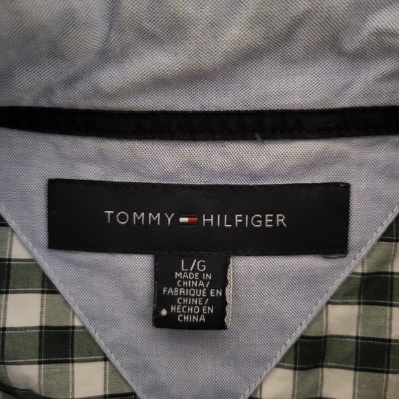 Tommy Hilfiger Large Button Down Shirt Green Plaid - Picture 3 of 4